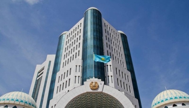 Kazajstán ratifica el tratado de extradición con Ucrania Kazajstán ratifica el tratado de extradición con Ucrania