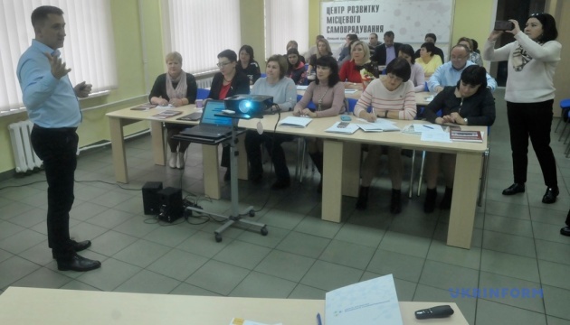 Представники ОТГ Вінниччини знайомилися з трендами сучасної освіти