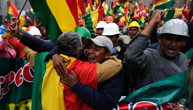 Болівія: улюбленці народу теж набридають…