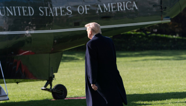 Трамп несподівано прилетів до Афганістану