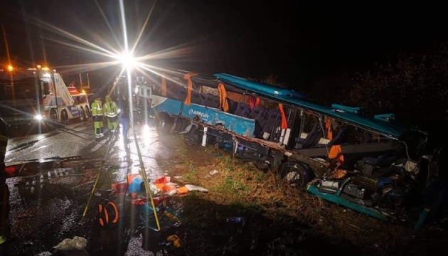 У Словаччині шкільний автобус зіткнувся з вантажівкою, 12 загиблих
