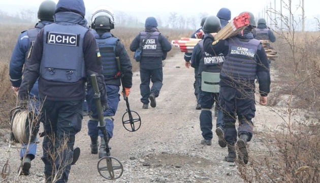 Mine clearance starts in Bohdanivka and Petrivske in Donetsk region