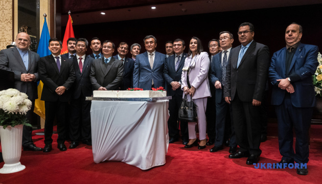 У Києві влаштували прийом з нагоди 28-річчя незалежності Киргизстану