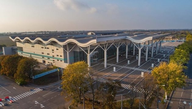 Одеський аеропорт відновлює роботу в штатному режимі