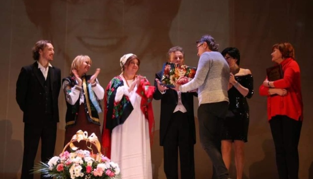 У Мукачеві стартував театральний фестиваль “Зірковий листопад”