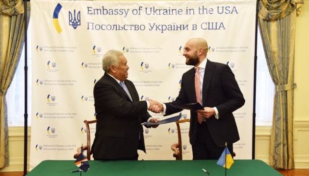Ukraine and Marshall Islands sign visa waiver agreement