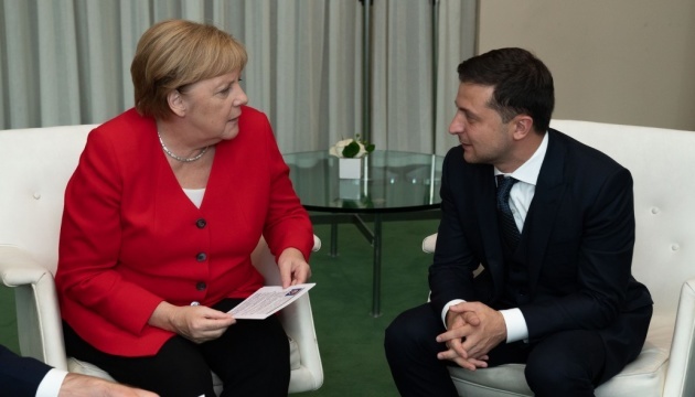 Zelensky, Merkel in phone call discuss preparations for Normandy meeting