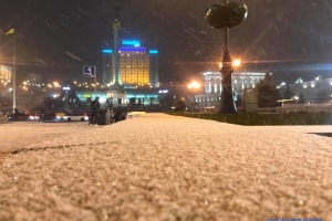 キーウで降雪