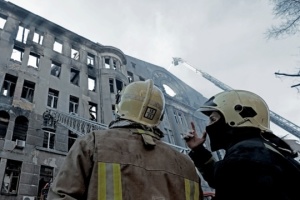 Nach Brand in Berufsfachschule in Odesa: Rettungs- und Bergungsarbeiten laufen weiter