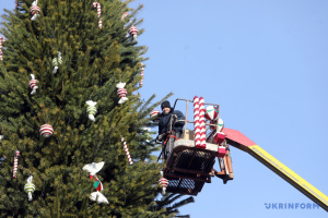 Kyiv se prépare pour les fêtes de fin d’année