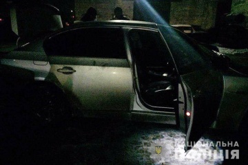На Донеччині обстріляли легковик - нападників затримали за замах на вбивство