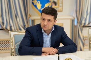 Zelensky y Trudeau acuerdan nuevas acciones conjuntas en relación con el accidente aéreo en Irán