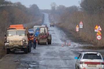 Біля Світлодарська закінчують ремонт дороги, зруйнованої під час війни — ОДА