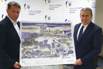 Подарунок Сущенка був одним із найзворушливіших на аукціоні “Свята без тата” — волонтер