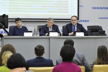 Дедалі більше українців цікавляться НАТО