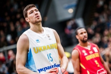 Капітан збірної України з баскетболу дебютував у чемпіонаті Японії