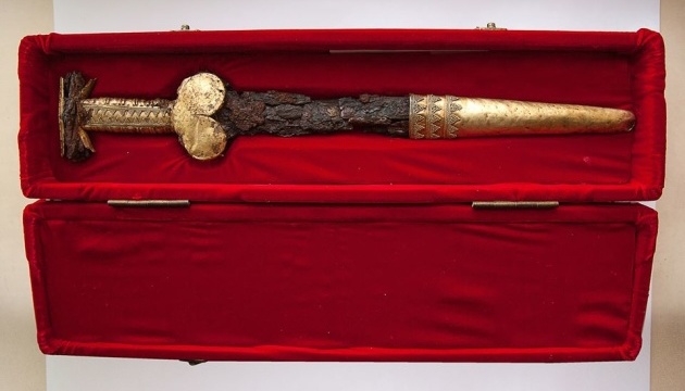 У Запоріжжі реставрували скіфський меч, якому 2500 років
