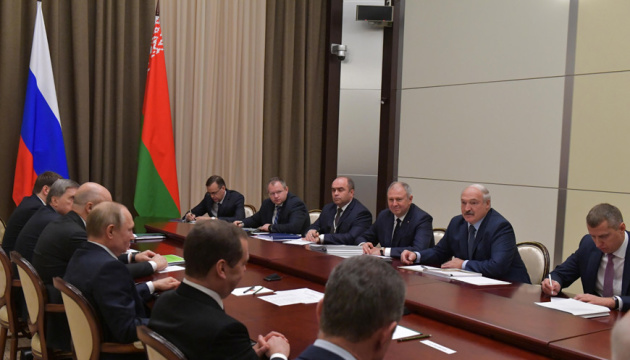 Лукашенко на переговорах з Путіним: Ми просимо не дешевий газ, а рівні умови