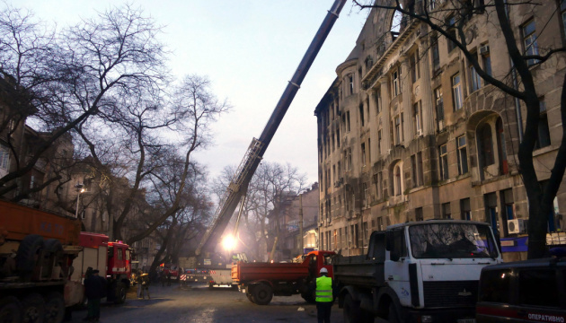 Le nombre de morts dans l'incendie du collège d'Odessa s'élève à 12