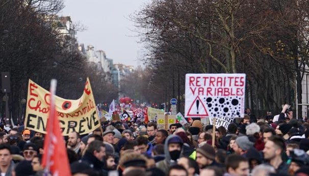 Протести у Франції спричинили транспортний колапс і закриття шкіл