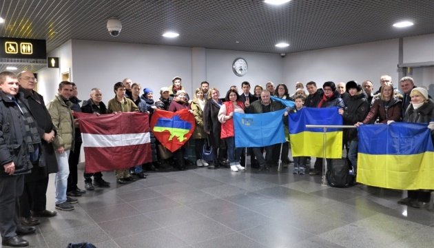 Rehabilitations-Behandlung für ukrainische Ex-Polithäftlinge in Lettland