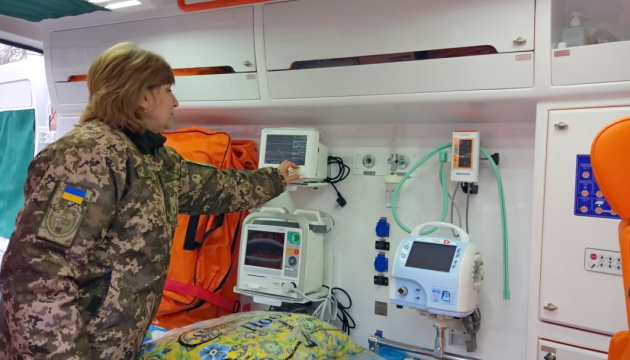 Військово-медичний клінічний центр у Харкові отримав сучасний реанімобіль