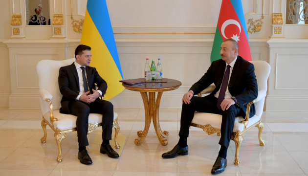 Ukrainian, Azerbaijani presidents meet in Baku