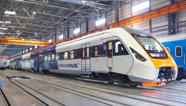 Крюківський вагонобудівний виготовить дослідну партію нових дизель-поїздів