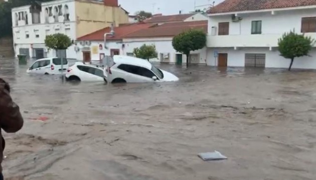 Через потужні зливи в Іспанії та Португалії загинули четверо людей