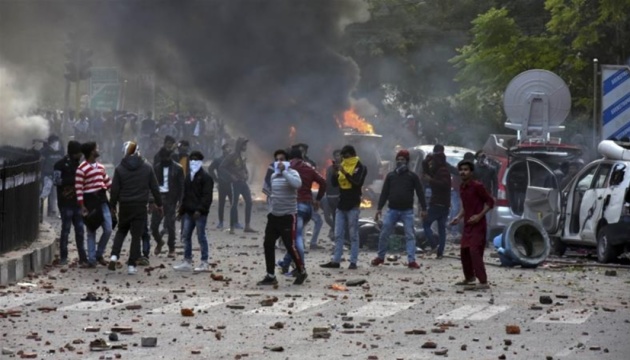 Кількість загиблих під час протестів в Індії перевищила два десятки