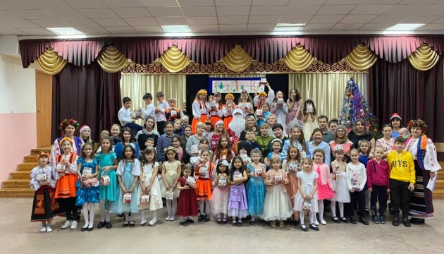 Українці Казахстану зустріли Святого Миколая та провели українські вечорниці