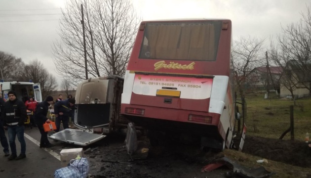 Acht Verletzte beim Verkehrsunfall mit einem Passagierbus in Oblast Wolhynien
