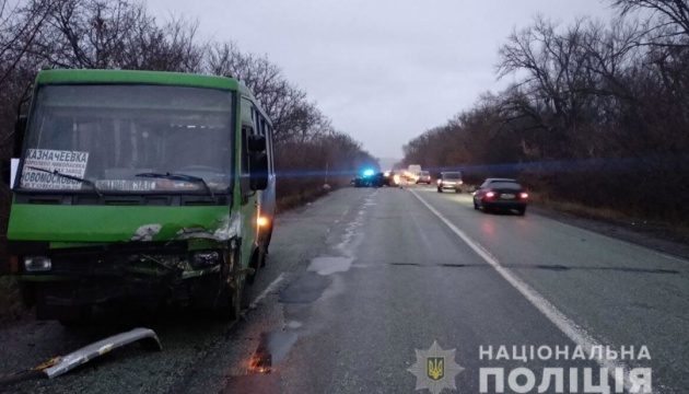 На Дніпропетровщині — аварія з рейсовим автобусом, є загиблі