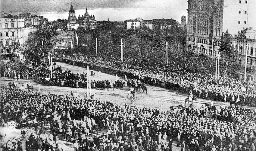 22 січня 1919 року проголошено Акт злуки УНР і ЗУНР