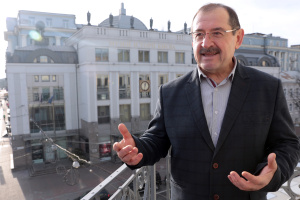Олександр Коваленко, лікар-мамолог