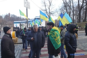Les opposants à la loi « foncière » ont bloqué une rue dans le centre de Kyiv