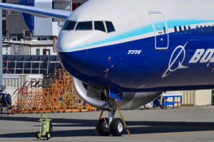 Boeing не покупает титан в РФ