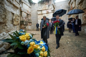 Zelensky, his wife visit Yad Vashem memorial in Jerusalem