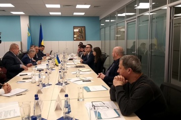 Представник Зеленського обговорив із лідерами Меджлісу звільнення кримських татар