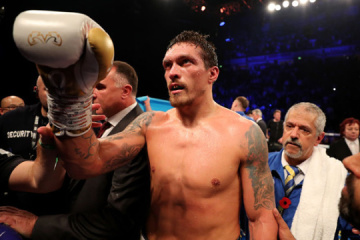 Usyk podría pelear por el título de la OMB en marzo o abril