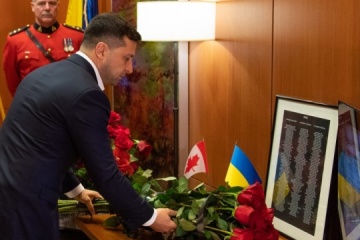 Zelensky honra la memoria de los canadienses fallecidos en el accidente aéreo en Irán