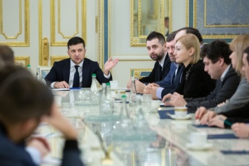 Зеленський відкликає проєкт змін до Конституції щодо децентралізації