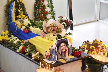 Катастрофа самолета МАУ: во Франковске прощались со стюардессой Марией Микитюк