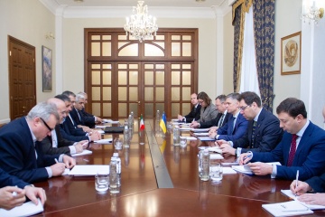 Пристайко обговорив з представником Ірану розслідування катастрофи літака МАУ
