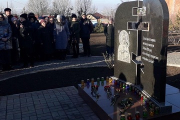 У Маріуполі вшанували пам'ять загиблих під час обстрілу у 2015 році