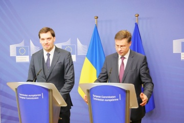 Ринок землі: Гончарук у Брюсселі розповів про компромісний законопроєкт