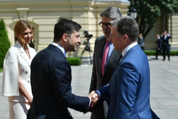 Як делегація США їздила на інавгурацію Зеленського - оприлюднили документи