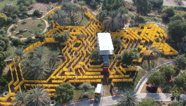 В ОАЕ туристам пропонують знайти вихід із величезного лабіринту 