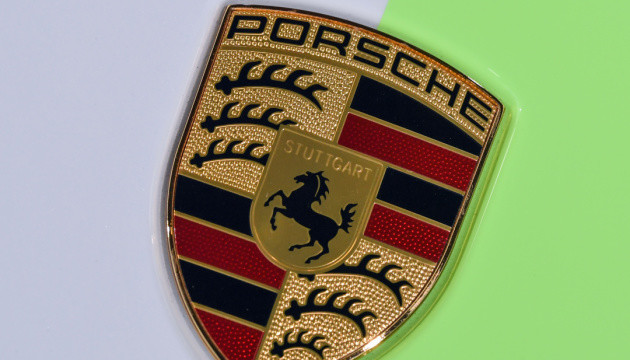 Porsche відкликає понад 170 тисяч автомобілів у США