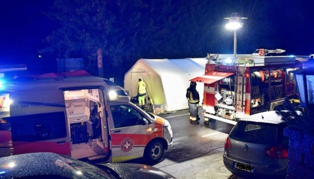 В Італії автомобіль в'їхав в групу туристів: шестеро загиблих